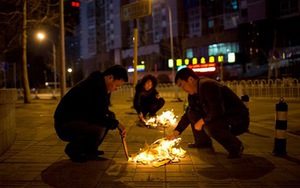 Trung Quốc thẳng tay khai trừ Đảng quan chức dùng thần chú để tiến thân