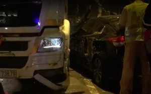 Bị xe container xoay 180 độ, tài xế Hàn 'thất kinh'