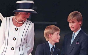 Công nương Diana: Cuộc đời ngắn ngủi nhiều nước mắt