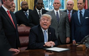 Tổng thống Mỹ kêu gọi Quốc hội thông qua gói hỗ trợ 8 tỷ USD tái thiết sau bão Harvey