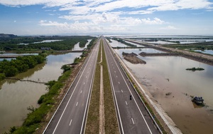 Toàn cảnh khai thác đường, cầu vượt biển dài nhất Việt Nam Tân Vũ - Lạch Huyện
