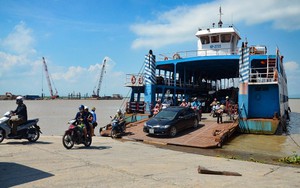 Những chuyến phà cuối cùng ở bến Đình Vũ trước khi thông xe cầu Tân Vũ - Lạch Huyện