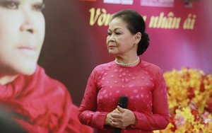 Danh ca Khánh Ly: 'Tôi quá yêu nhạc Trịnh, không thể rời'