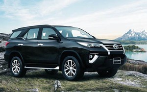 Ô tô ‘rớt’ giá vài trăm triệu đồng chỉ trong… một tháng