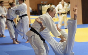 Tổng thống Putin và Tổng thống Mông Cổ sẽ thi đấu judo tại Nhật Bản?