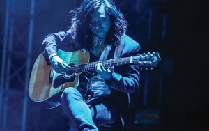 Guitarist Trần Tuấn Hùng của Bức Tường: Chúng tôi vẫn thế, yêu cái đẹp, sống thật