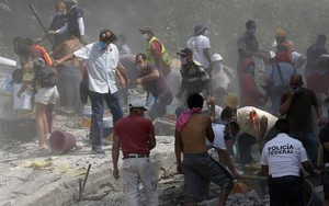 VIDEO: Thủ đô Mexico tan hoang sau trận động đất 7,1 độ Richter