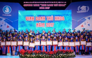 Thành phố Hồ Chí Minh vinh danh 84 thủ khoa các trường ĐH, CĐ