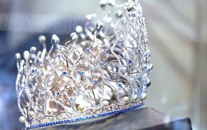 Cận cảnh vương miện Hoa hậu Đại Dương 2017 đắt giá nhất Việt Nam