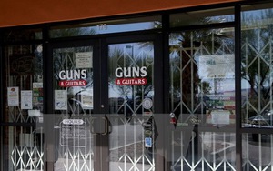 Nhà Trắng vẫn nói 'cứng': 'Chưa phải lúc' để kiểm soát súng đạn