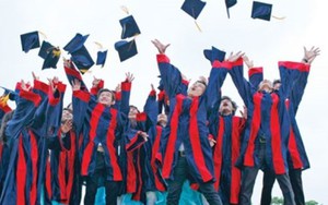 Trưởng công an xã đá bay thau cá và khúc tâm tình gửi các tiến sĩ... thật!