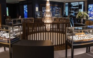 Vụ trộm ly kỳ như trong phim tại cửa hàng trang sức hoàng gia Anh