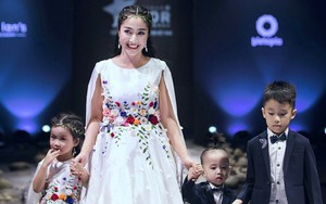Ốc Thanh Vân cùng 3 con 'chiếm sóng' sàn diễn Vietnam Junior Fashion Week
