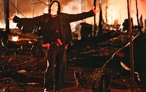 Ca khúc 'Earth Song': Lời chất vấn đầy nước mắt của mẹ Trái đất