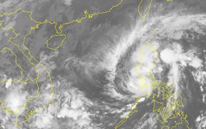 Bão số 13 giật cấp 10, cách Hoàng Sa 930km và khả năng mạnh thêm