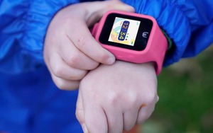 Đức cấm cha mẹ đeo đồng hồ thông minh cho con vì 'đe dọa an ninh, sự riêng tư của trẻ em'