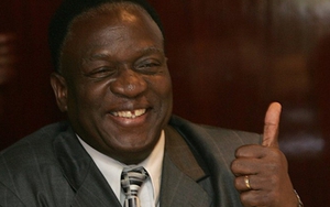 Sau chính biến, cựu Phó Tổng thống Zimbabwe từ chối về nước