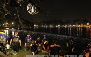 Hà Nội sẽ nạo vét bùn, đất làm sạch hồ Gươm vào ban đêm