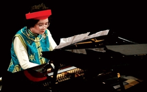 Cùng Phó An My 'độc thoại' với núi rừng