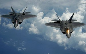 Mỹ bắn pháo sáng cảnh cáo máy bay Nga tại Syria