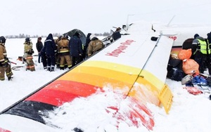 VIDEO: Tai nạn hy hữu, máy bay Nga vừa cất cánh đã rơi, 4 người thiệt mạng