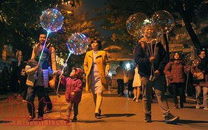 Bóng bay đèn led phát sáng đang 'sốt' dịp lễ Giáng sinh có thể phát nổ gây nguy hiểm