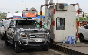 Giao thông lại hỗn loạn tại trạm BOT Cần Thơ-Phụng Hiệp