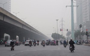 Miền Bắc, miền Trung sương mù bao phủ vào sáng sớm, miền Nam có mưa rào