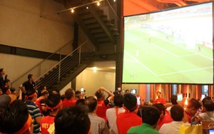 Thắng Qatar, U23 Việt Nam vào Chung kết: Nghệ sĩ Sài Gòn rơi nước mắt