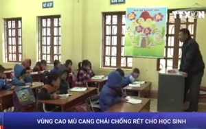 VIDEO: Mù Cang Chải 'căng mình' chống rét cho học sinh