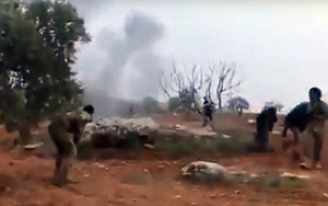 VIDEO phi công Nga lái Su-25 tự sát bằng lựu đạn khi bị phiến quân bao vây