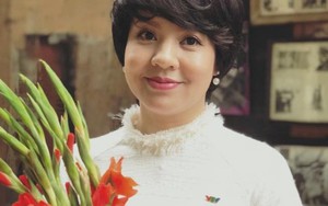 Nhà báo Diễm Quỳnh lần đầu tái xuất sau 2 năm vắng bóng