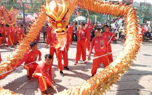 Người Hoa Chợ Lớn ăn Tết