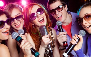 'Ô nhiễm' karaoke kiểu 'kẹo kéo' dịp Tết