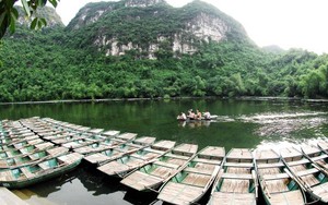 Núi Huyền Vũ, quần thể Danh thắng Tràng An đang bị xâm phạm nghiêm trọng