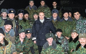 Vụ tấn công trực thăng chở Tổng thống Putin được tiết lộ sau 18 năm