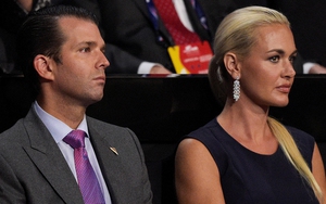 Con dâu trưởng Tổng thống Trump bất ngờ đệ đơn ly hôn