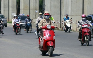 Miền Bắc oi nóng, từ đêm 5/4 không khí lạnh sẽ tràn về, mưa rào và dông