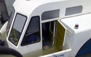 Trục vớt thành công tàu cao tốc chở 42 người bị chìm trên biển Cần Giờ