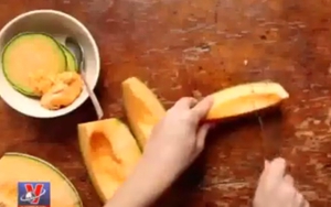 Ăn dưa lưới nhiễm khuẩn, 7 người tử vong, 1 người sảy thai