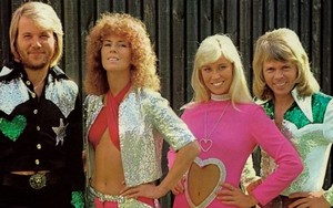 ABBA tái xuất phòng thu sau hơn 35 năm: Ấm áp, đầy cảm xúc