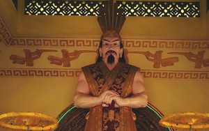 Đi tìm... chân dung vua Hùng