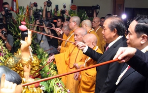 Phó Thủ tướng Trương Hòa Bình dự Lễ Phật đản: Mong Phật giáo tiếp tục hạnh nguyện nhập thế, ích đạo lợi đời