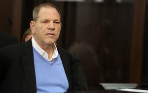 Harvey Weinstein chính thức bị truy tố tội hiếp dâm và cưỡng bức tình dục