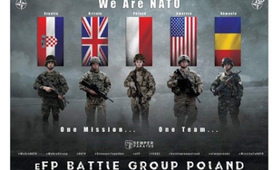 Cư dân mạng dậy sóng với poster lính NATO tập trận súng AK47 của Nga