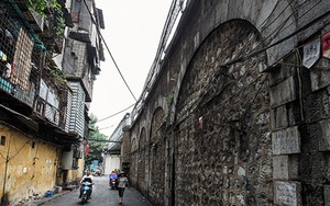 Chờ đợi 'phố Gầm Cầu' Hà Nội