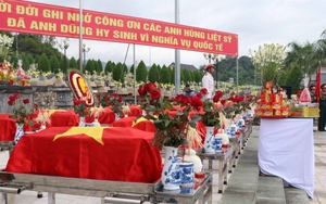 Truy điệu, an táng 25 hài cốt liệt sỹ quân tình nguyện Việt Nam hy sinh tại Lào