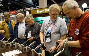 Sốc với số súng đạn người dân Mỹ sở hữu