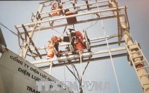 VIDEO: Huyện đảo Cô Tô mất mất điện, cảnh báo du khách nên hạn chế ra đảo