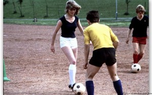 Mê bóng đá, không thể bỏ qua những 'siêu phẩm' điện ảnh kinh điển này